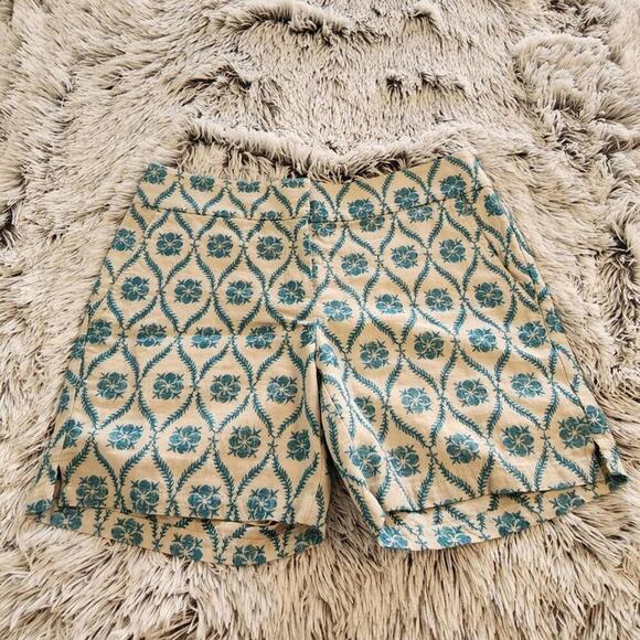 LOFT the Riviera floral cottage embroidered shorts size 0 - Picture 2 of 11